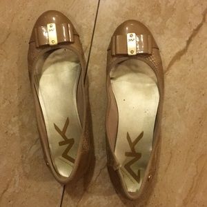 Anne Klein sport flat shoes